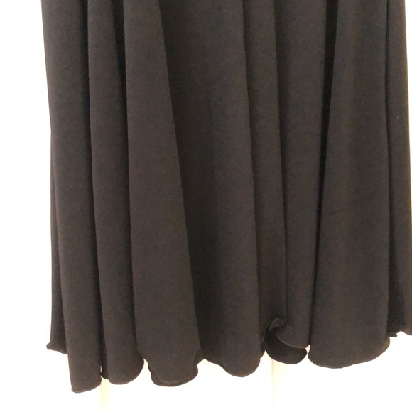 Max Studio - Picture 4 of 5